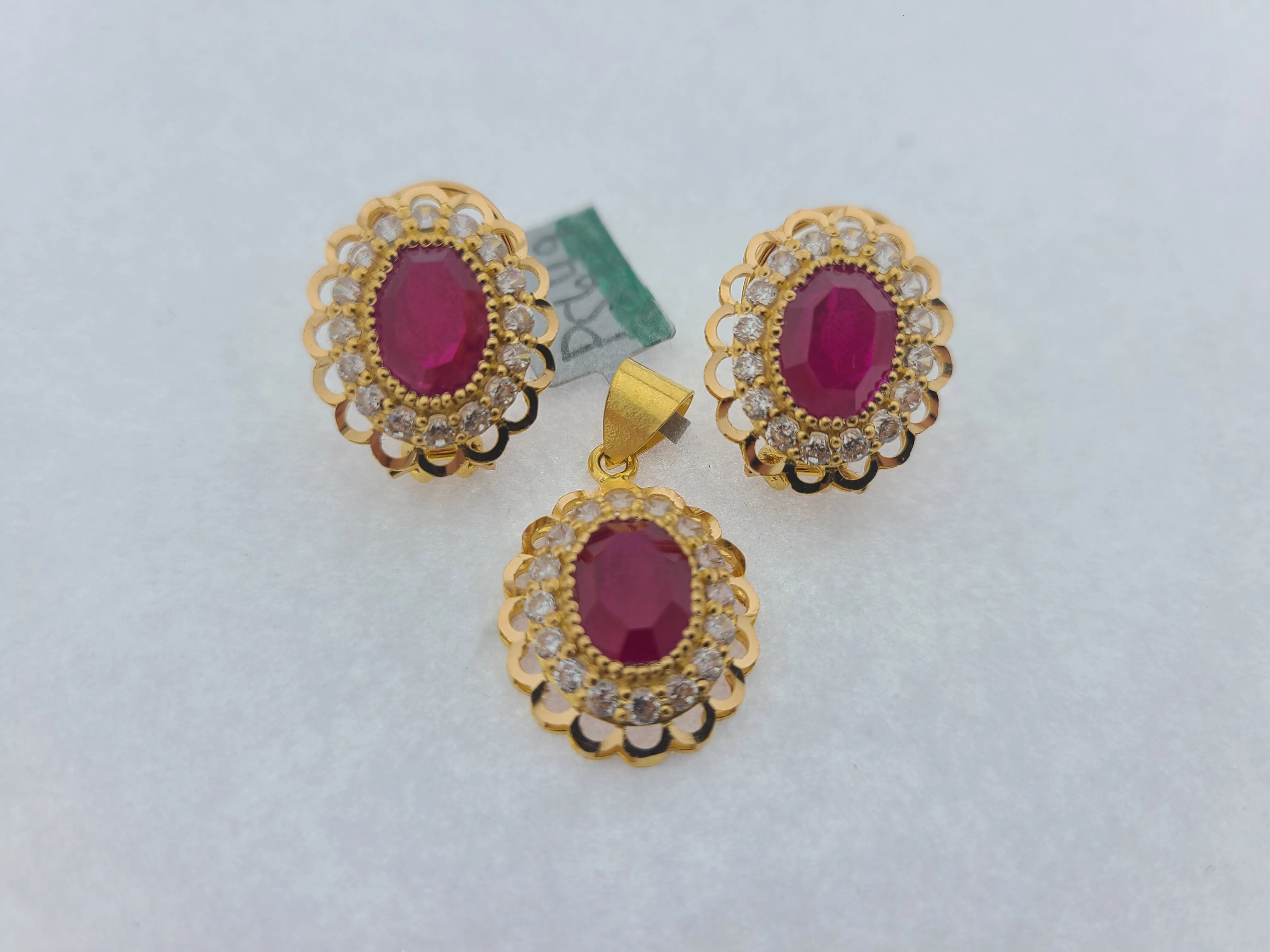 22K Solid Gold Zircon Pendent Set P5649