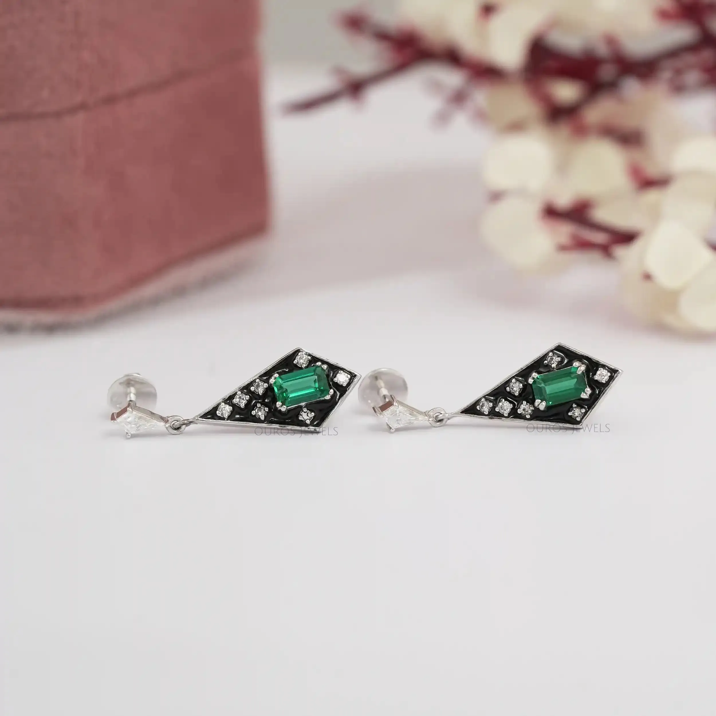 Black Enamel Flush Set Drop  Earrings