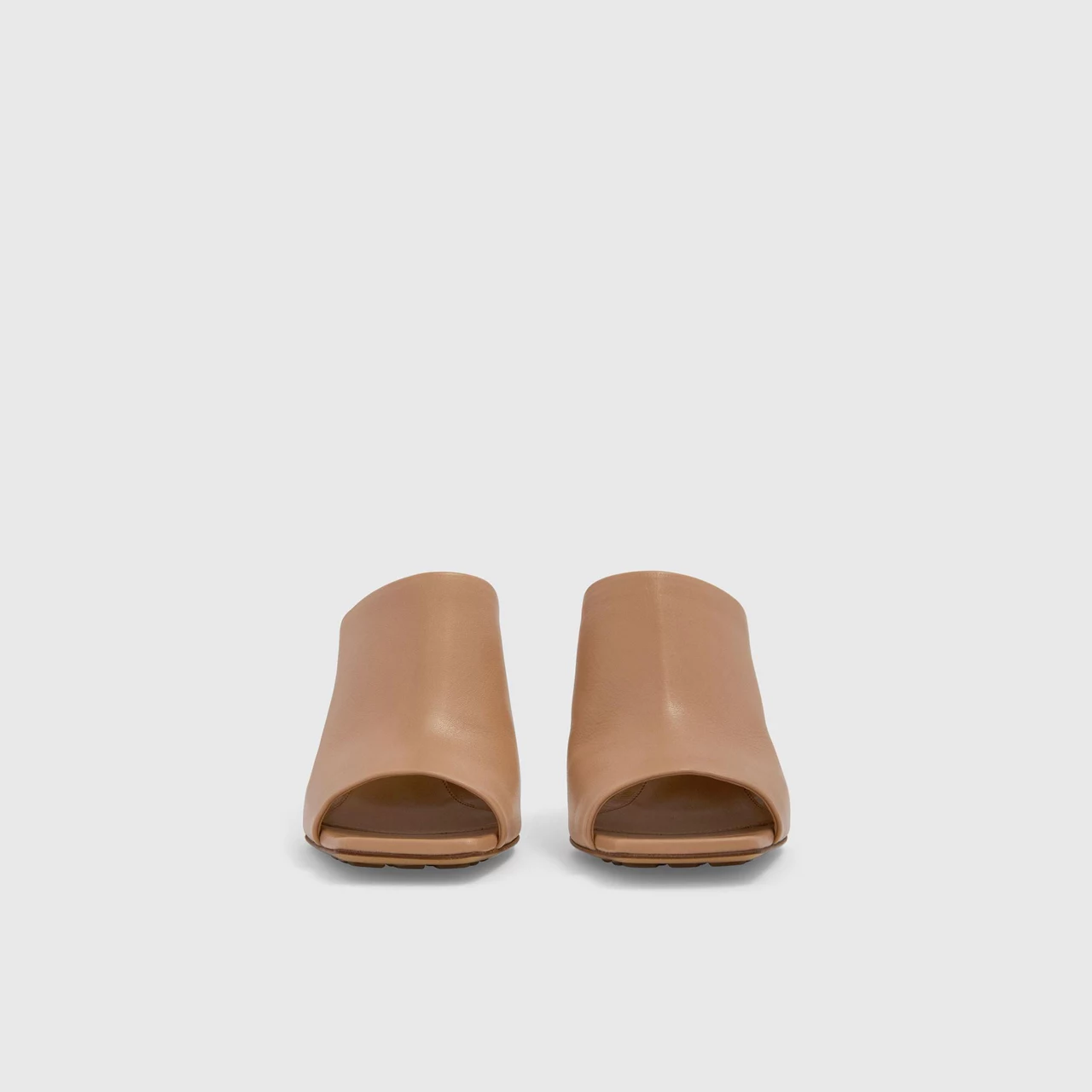 BOTTEGA VENETA Knot Mules - Beige