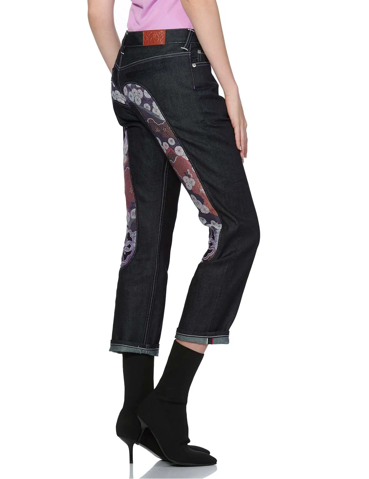 Brocade-inserted Daicock and Kamon Embroidered Boyfriend-fit Jeans