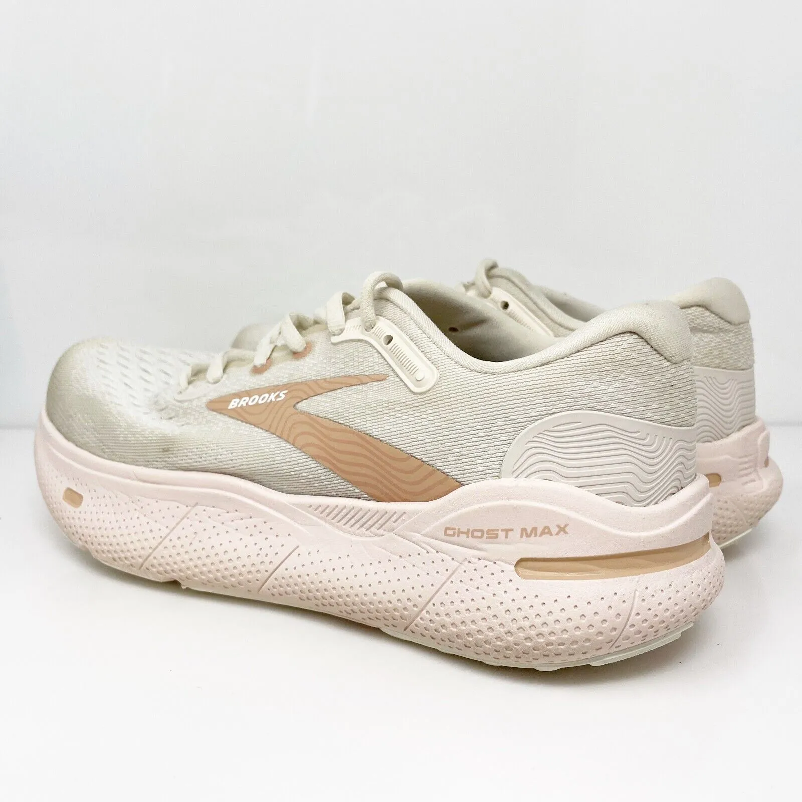 Brooks Womens Ghost Max 1203951B135 Beige Running Shoes Sneakers Size 7 B