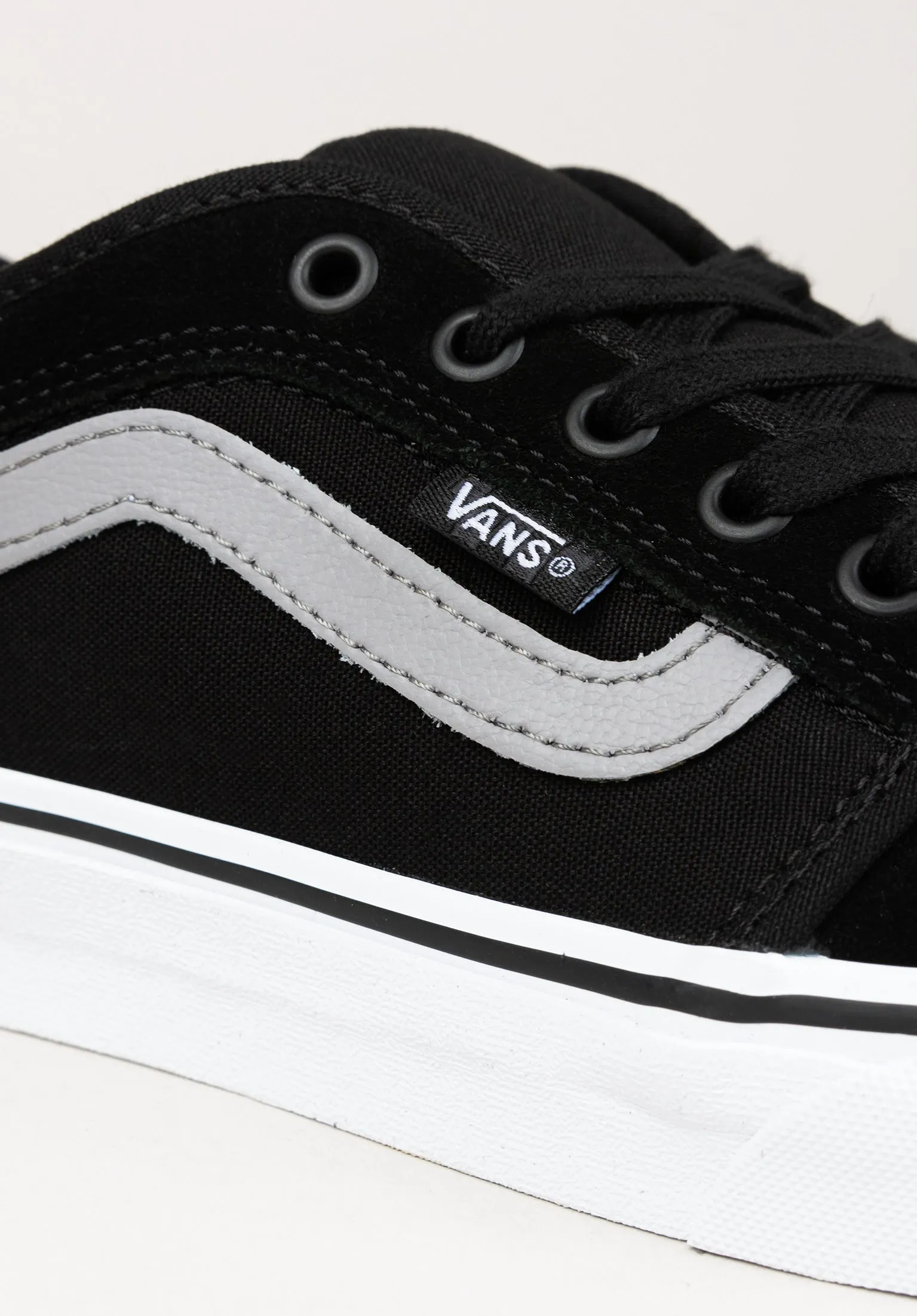 Chukka Low Sidestripe by Vans