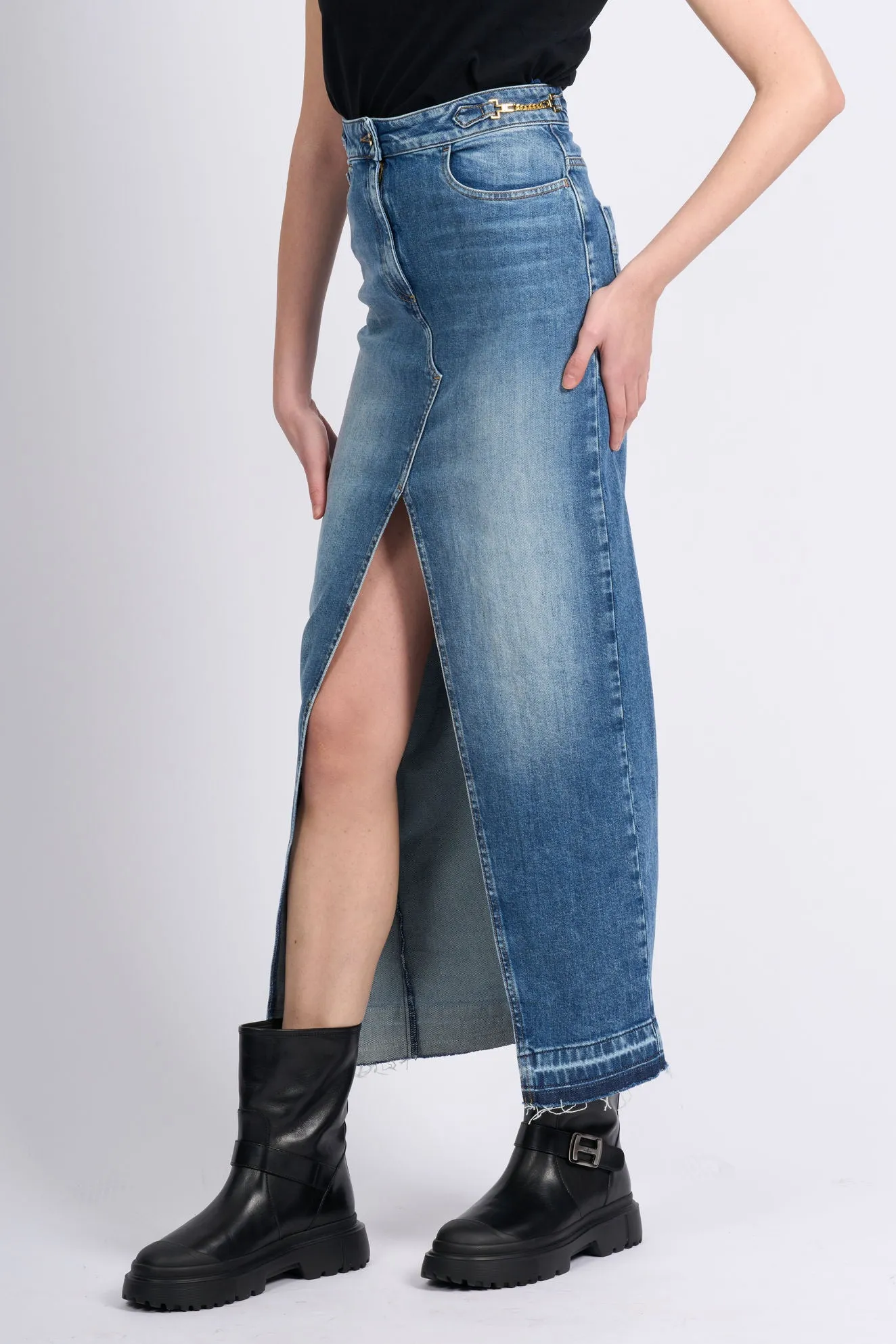 Elegant Elisabetta Franchi Long Denim Jeans