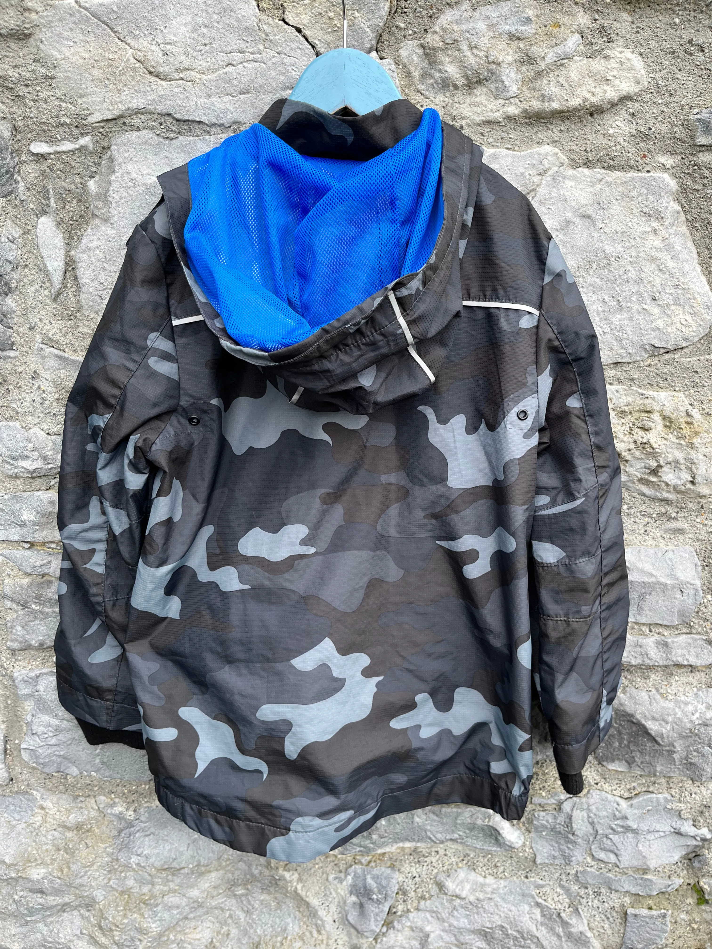 Grey camouflage jacket  8-9y (128-134cm)