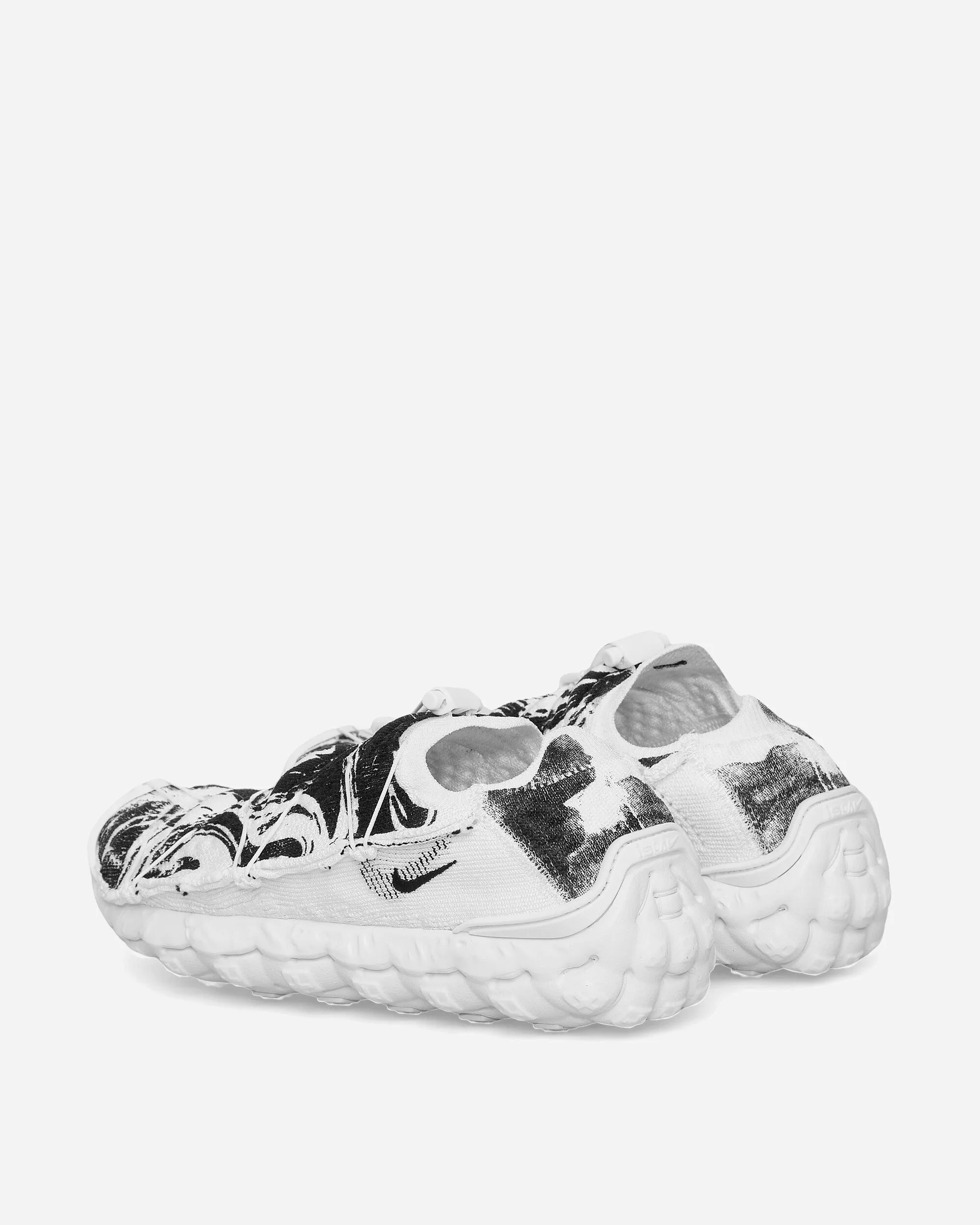 ISPA MindBody Sneakers Black / White