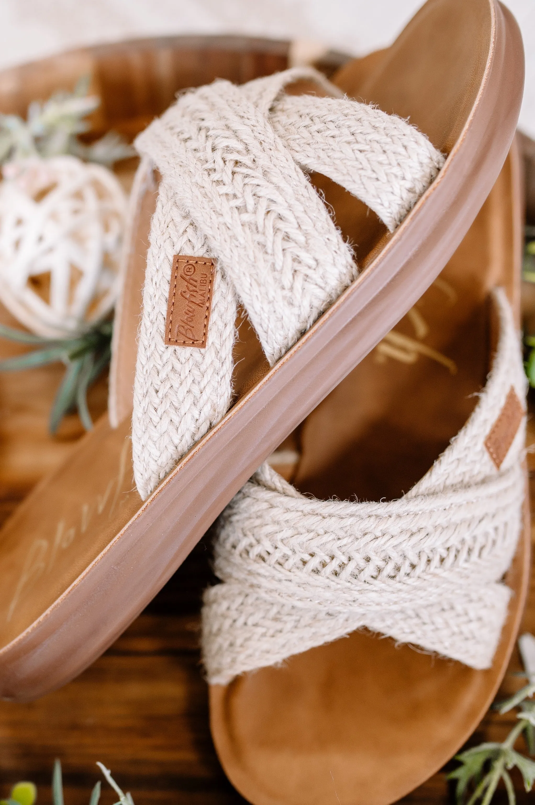 Jute Blowfish Sandal in Natural River