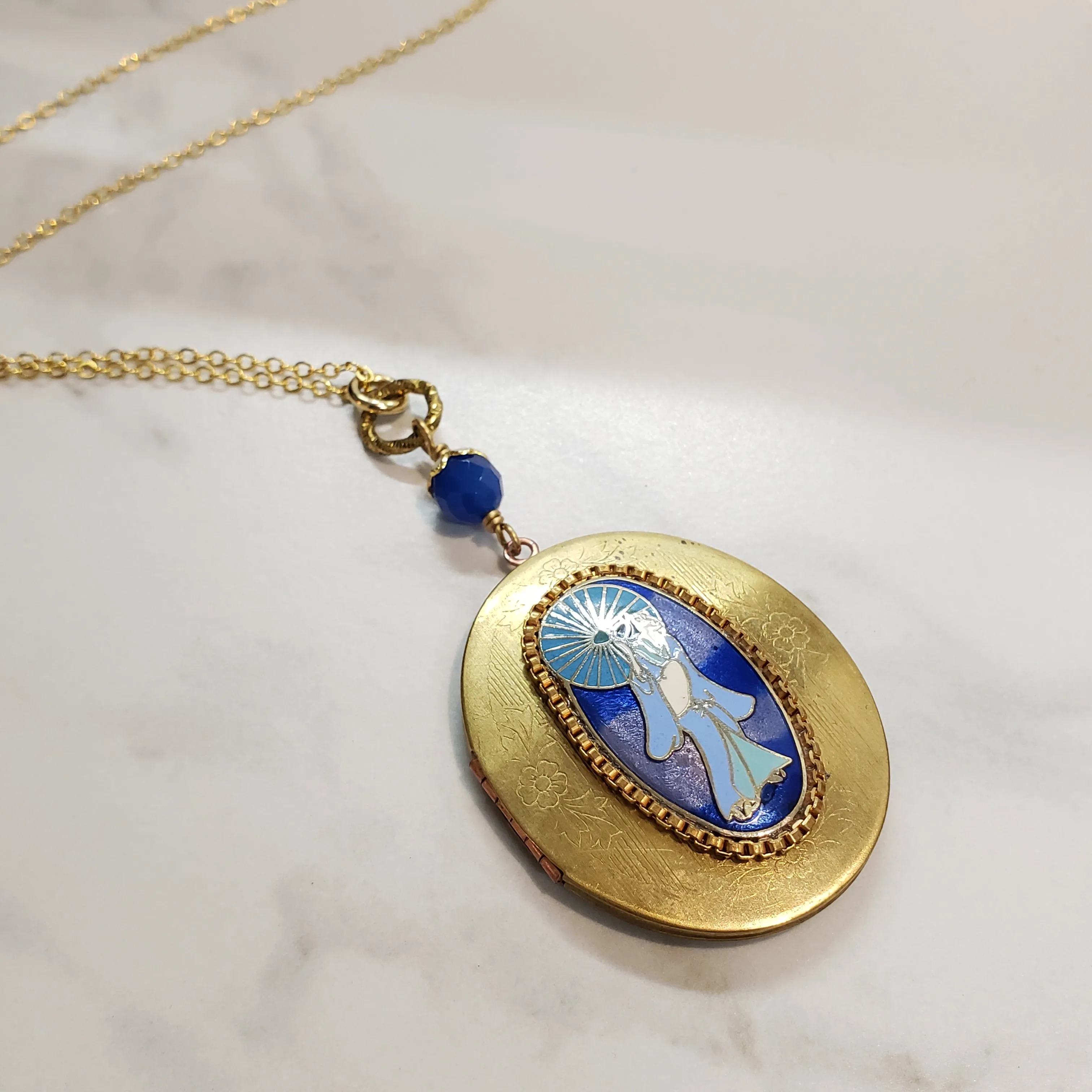 Large Vintage Locket Geisha Girl - Blue Onyx