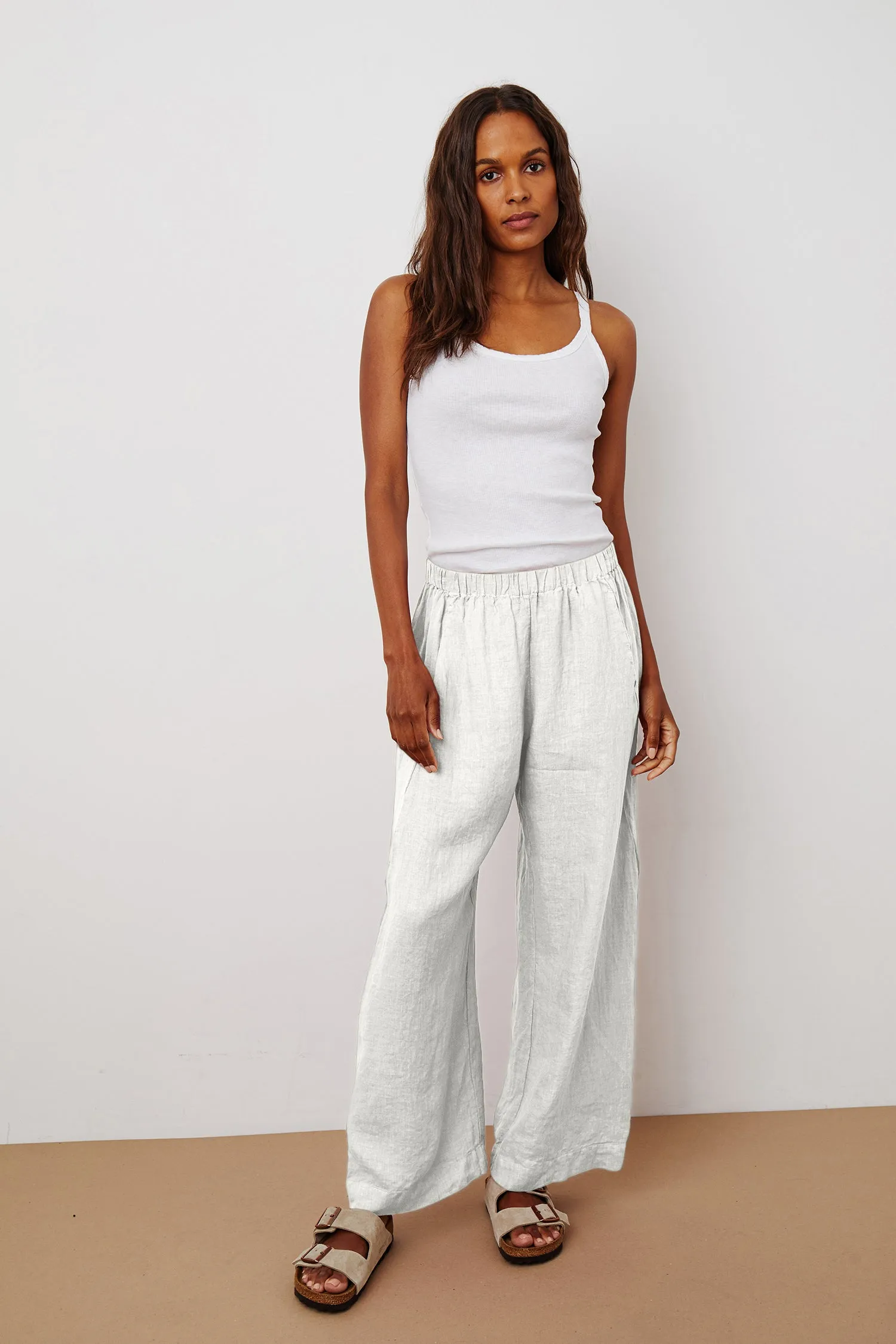 LOLA LINEN TROUSERS IN WHITE