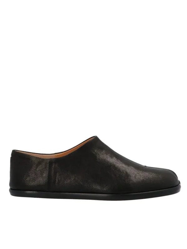 Maison Margiela Closed Tabi mules in black