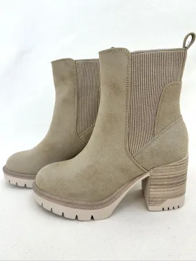 MIA Novie suede boots