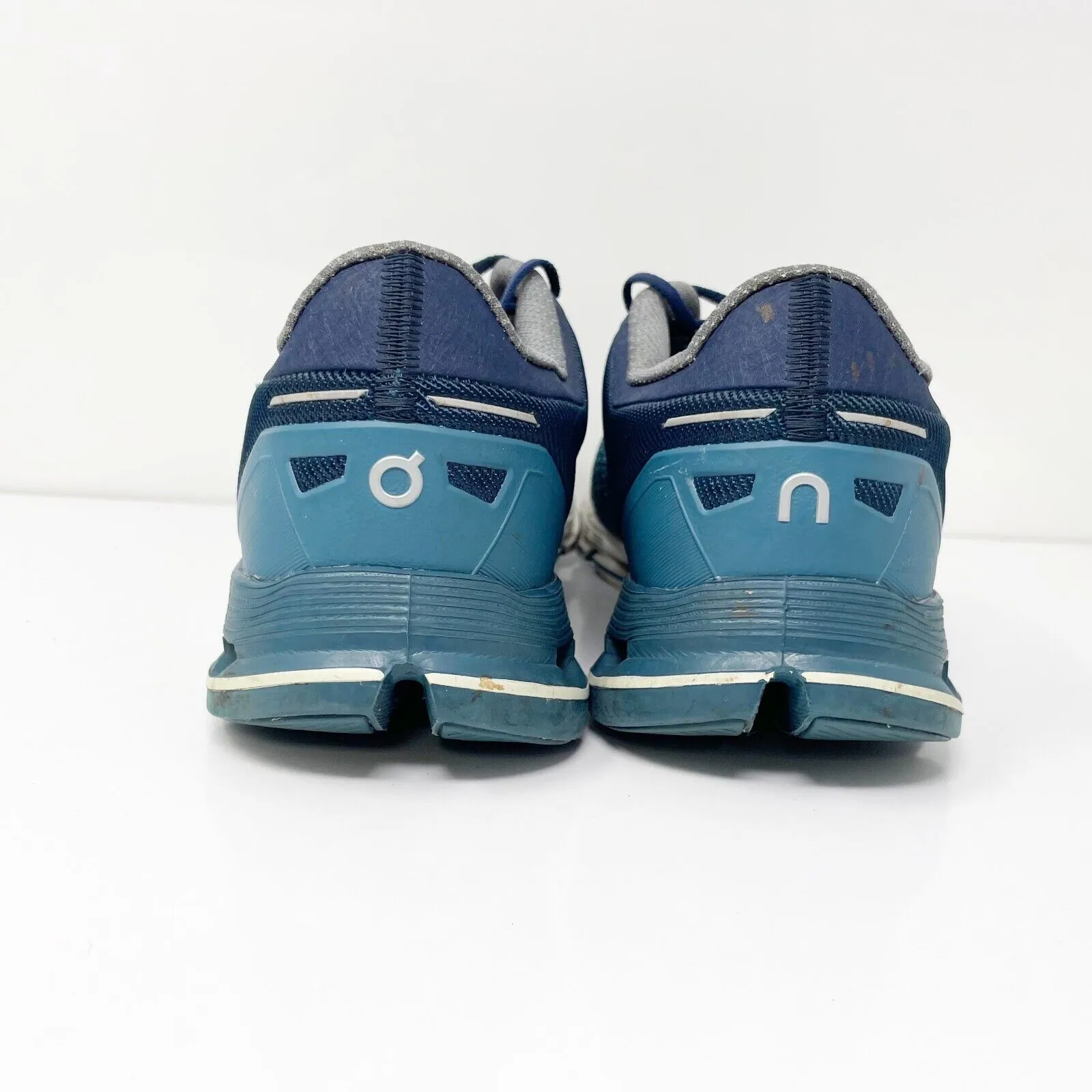 On Womens Cloudflyer Blue Running Shoes Sneakers Size 9