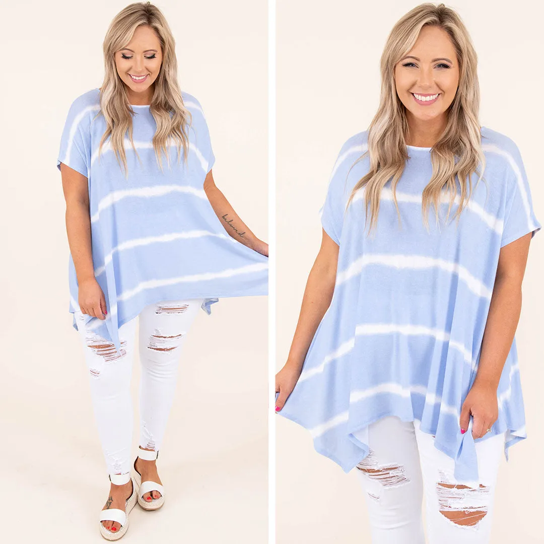 Periwinkle Tunic with Beat Movement Pattern