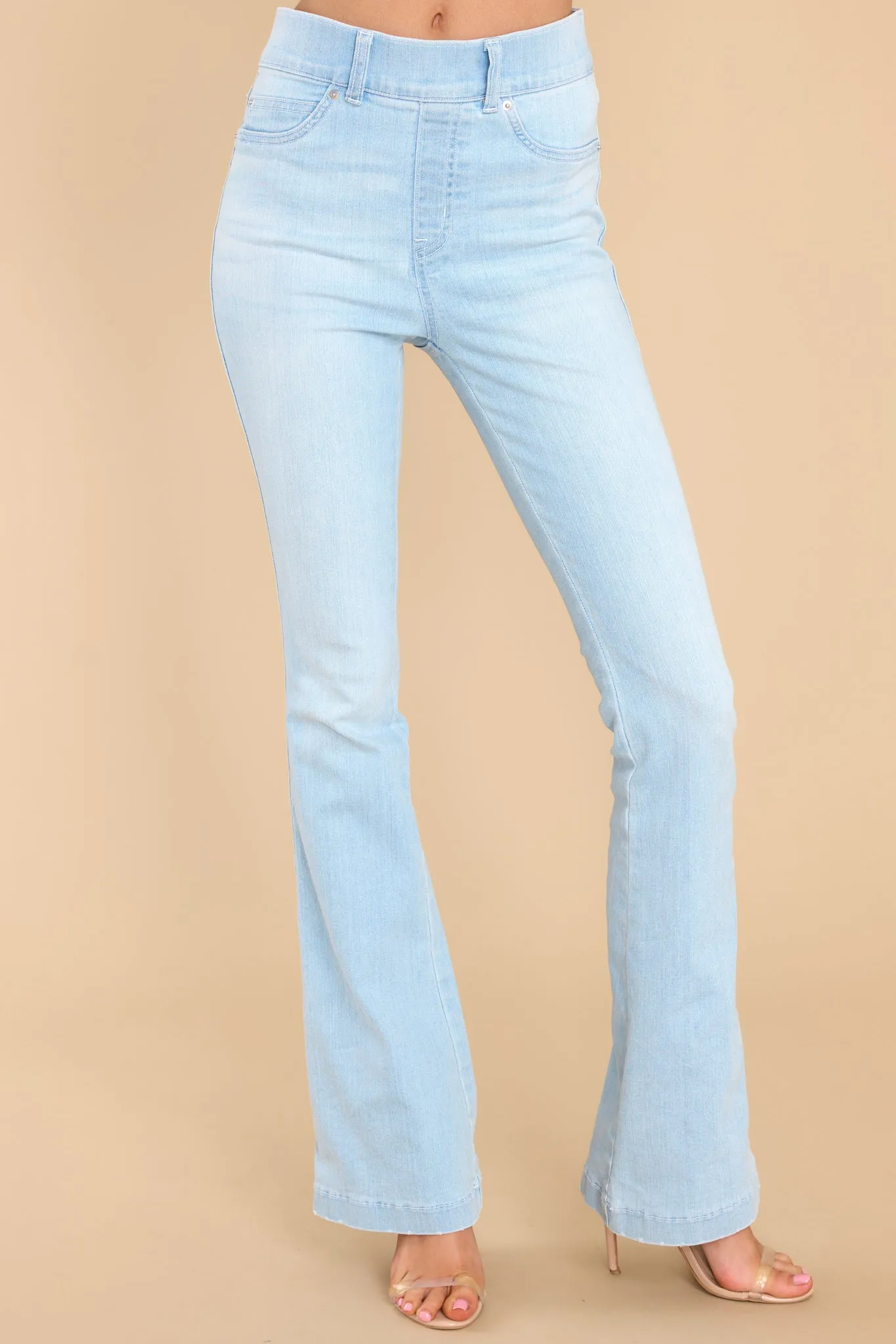 Retro Light Wash Pull On Stretch Flare Jeans