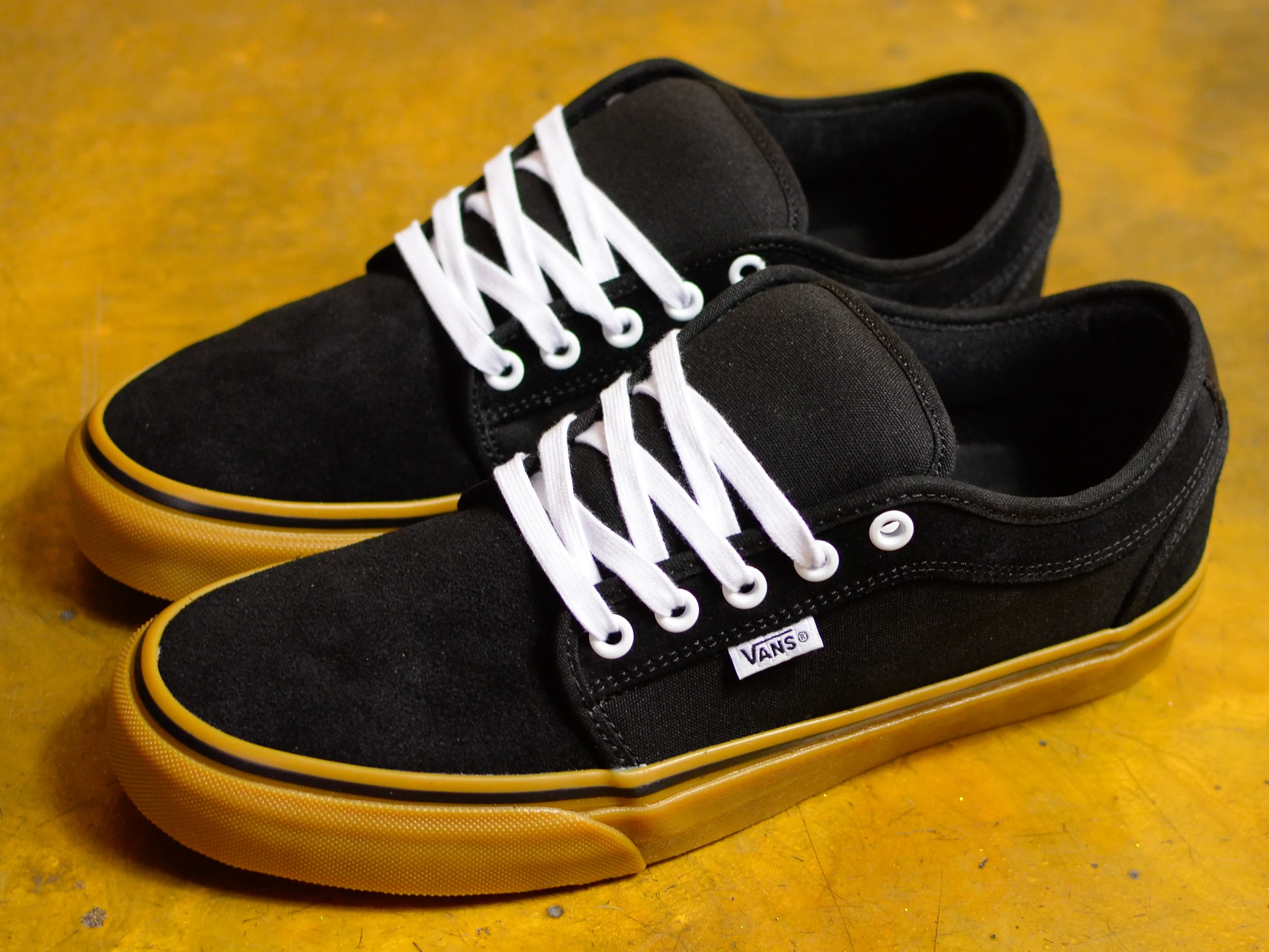 Skate Chukka Low - Black / Black / Gum