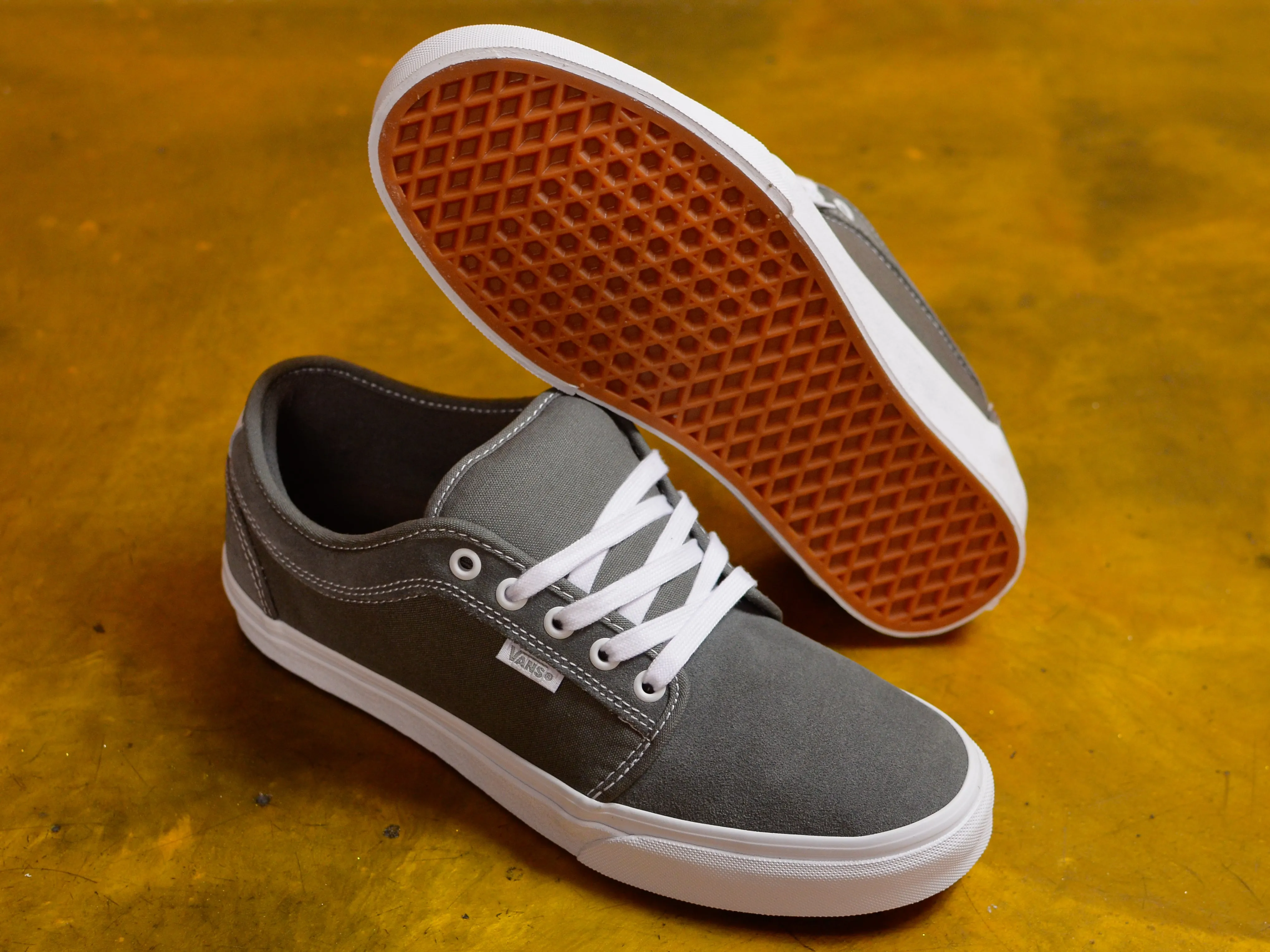 Skate Chukka Low - Pewter / True White