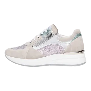 Women's Cloud Sneakers Code: E010500D