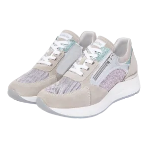 Women's Cloud Sneakers Code: E010500D