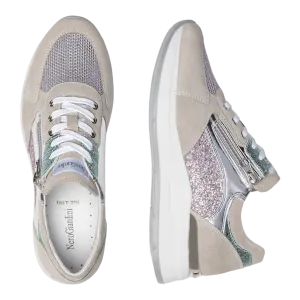 Women's Cloud Sneakers Code: E010500D