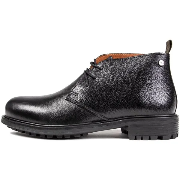 Chukka Boots with Sole Axes