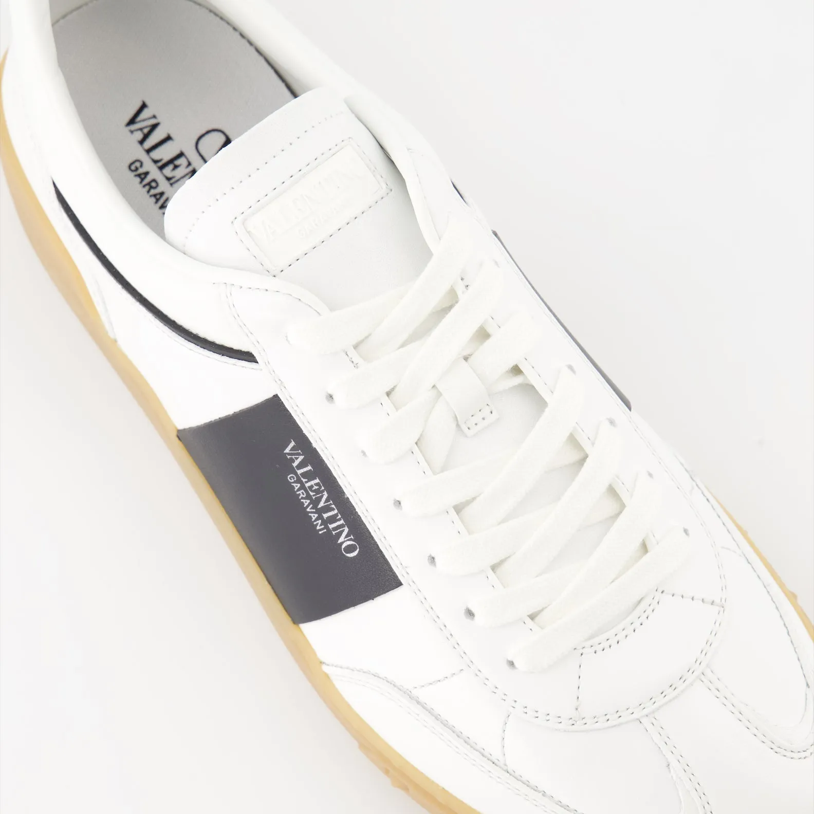 Upvillage Nappa Leather Sneakers