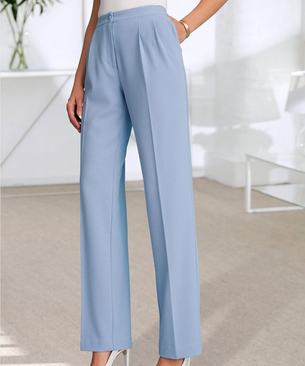 Wide-Leg Crêpe Trousers